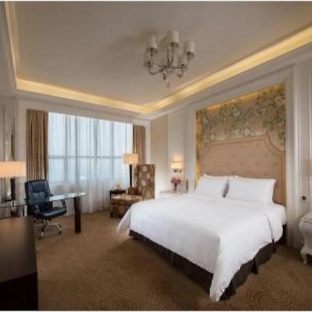 Vienna Hotel Shenzhen Exibition Center エクステリア 写真