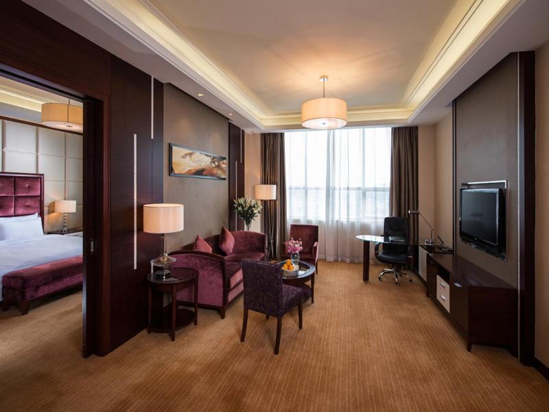 Vienna Hotel Shenzhen Exibition Center エクステリア 写真