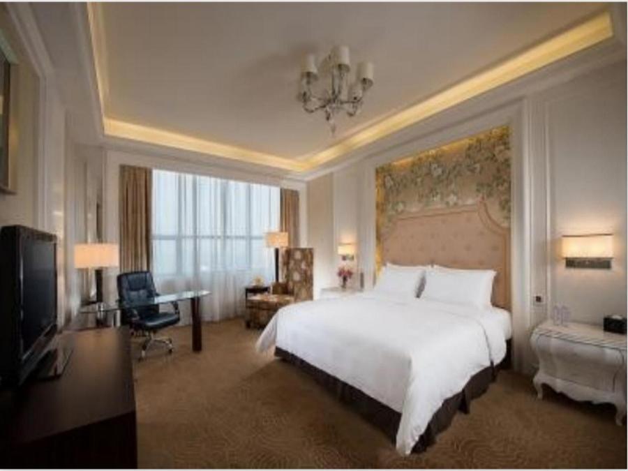 Vienna Hotel Shenzhen Exibition Center エクステリア 写真