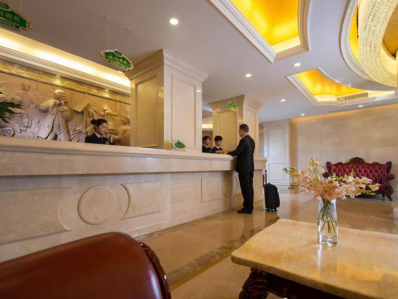 Vienna Hotel Shenzhen Exibition Center エクステリア 写真