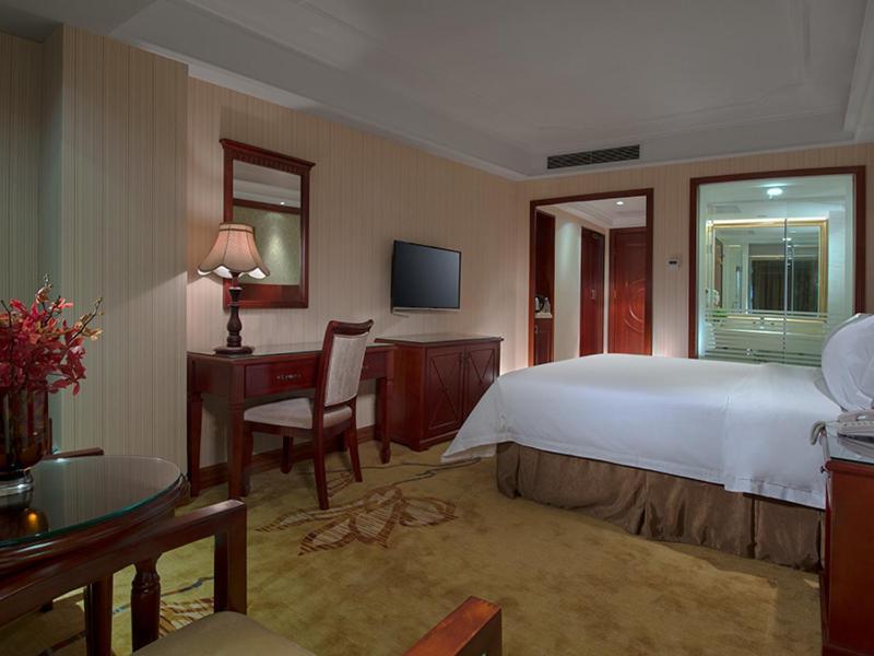 Vienna Hotel Shenzhen Exibition Center エクステリア 写真